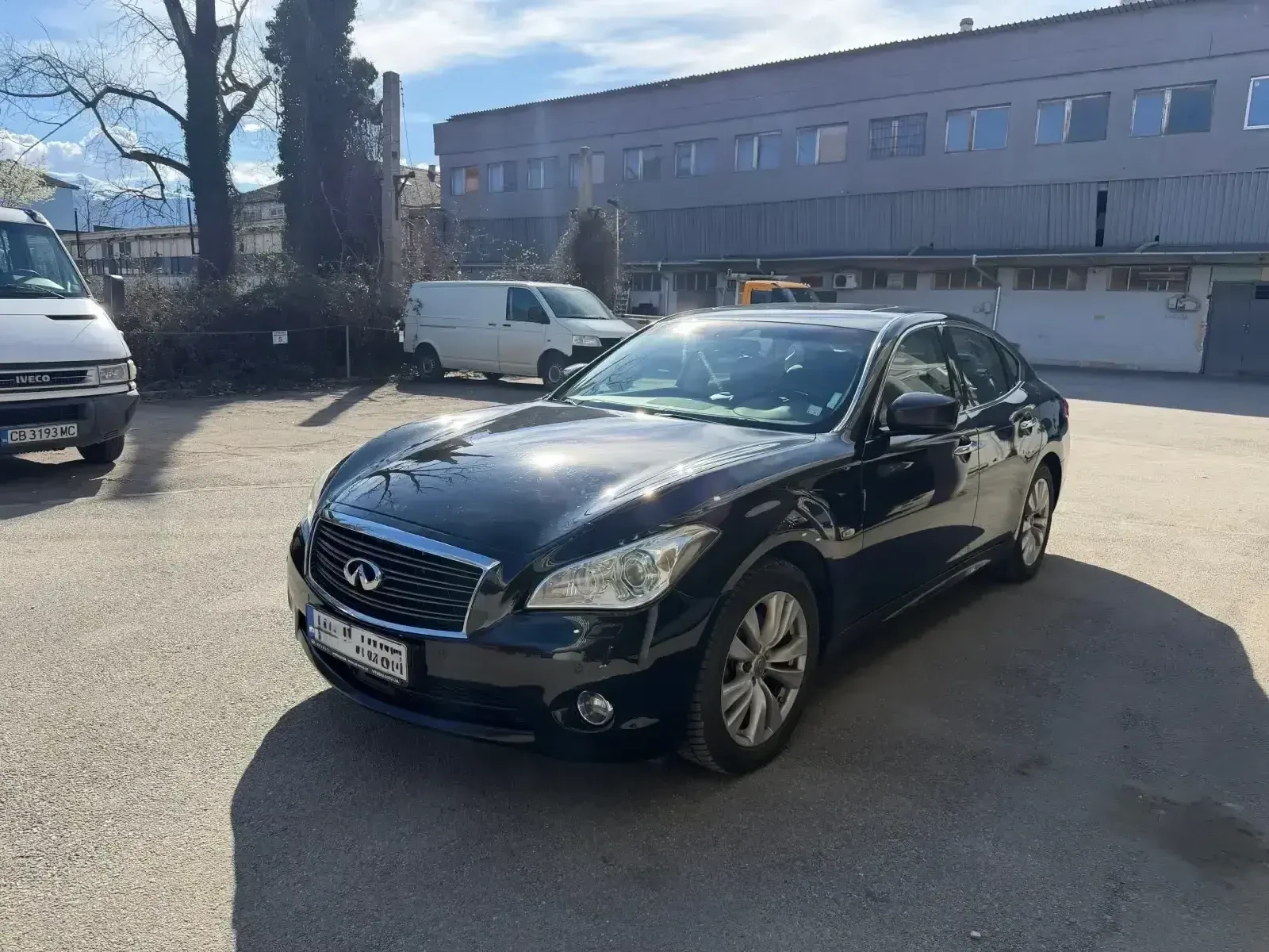 Infiniti M FX30d GT Premium | Auto.bg — изображение 1 Infiniti M FX30d GT Premium | Auto.bg — изображение 1
