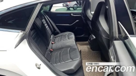 VW Arteon 2.0TDI R-Line 4MOTION| 360| HEAD UP| PANO| ОБДУХ | Auto.bg — изображение 11 VW Arteon 2.0TDI R-Line 4MOTION| 360| HEAD UP| PANO| ОБДУХ | Auto.bg — изображение 11