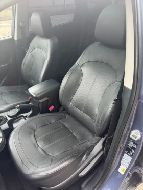 Hyundai IX35 2.0 CRDI LUX | Auto.bg — изображение 11 Hyundai IX35 2.0 CRDI LUX | Auto.bg — изображение 11