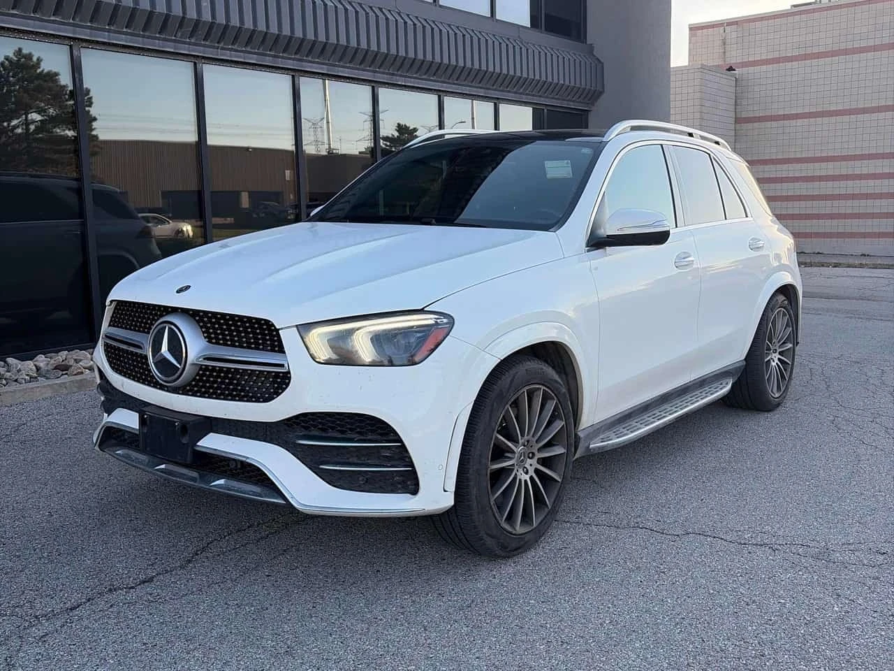 Mercedes-Benz GLE 450 AMG Sport Pack/Clean Carfax/ВТОРИ ГУМИ И ДЖАНТИ | Auto.bg — изображение 1 Mercedes-Benz GLE 450 AMG Sport Pack/Clean Carfax/ВТОРИ ГУМИ И ДЖАНТИ | Auto.bg — изображение 1
