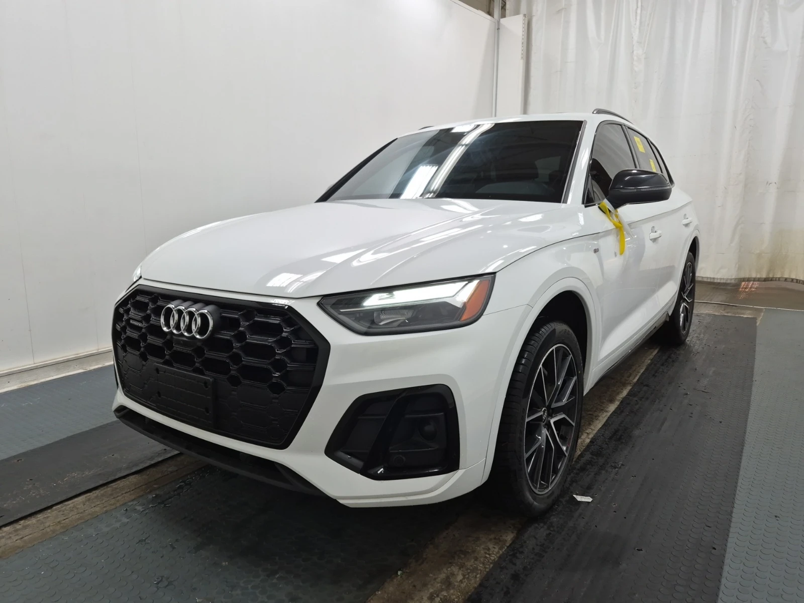 Audi Q5 Progressiv * Keyless * CARFAX * АВТО КРЕДИТ * | Auto.bg — изображение 1 Audi Q5 Progressiv * Keyless * CARFAX * АВТО КРЕДИТ * | Auto.bg — изображение 1
