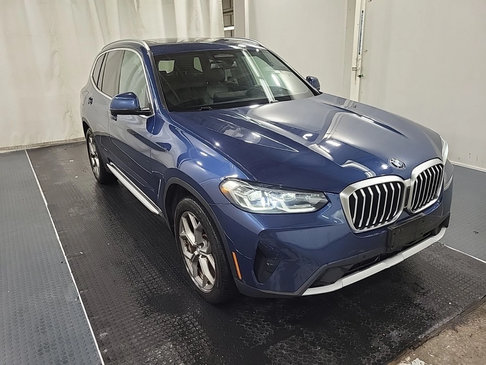 BMW X3 XDRIVE30I - DISTRONIC - ПОДГРЕВИ - ПАНОРАМА | Auto.bg — изображение 1 BMW X3 XDRIVE30I - DISTRONIC - ПОДГРЕВИ - ПАНОРАМА | Auto.bg — изображение 1