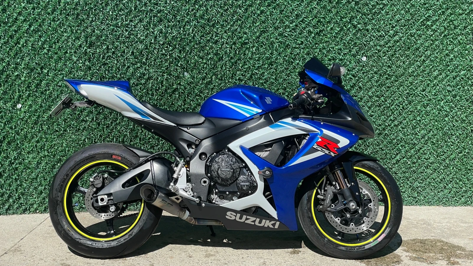 Suzuki Gsxr Suzuki GSXR 750 A2!!! - изображение 2 | Auto.bg Suzuki Gsxr Suzuki GSXR 750 A2!!! - изображение 2