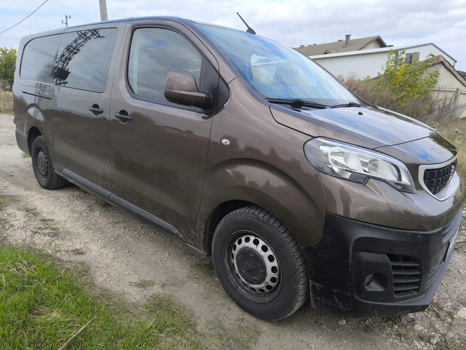 Peugeot Expert Premium Komfort Plus L3 TwinCab Edition - изображение 6 | Auto.bg Peugeot Expert Premium Komfort Plus L3 TwinCab Edition - изображение 6