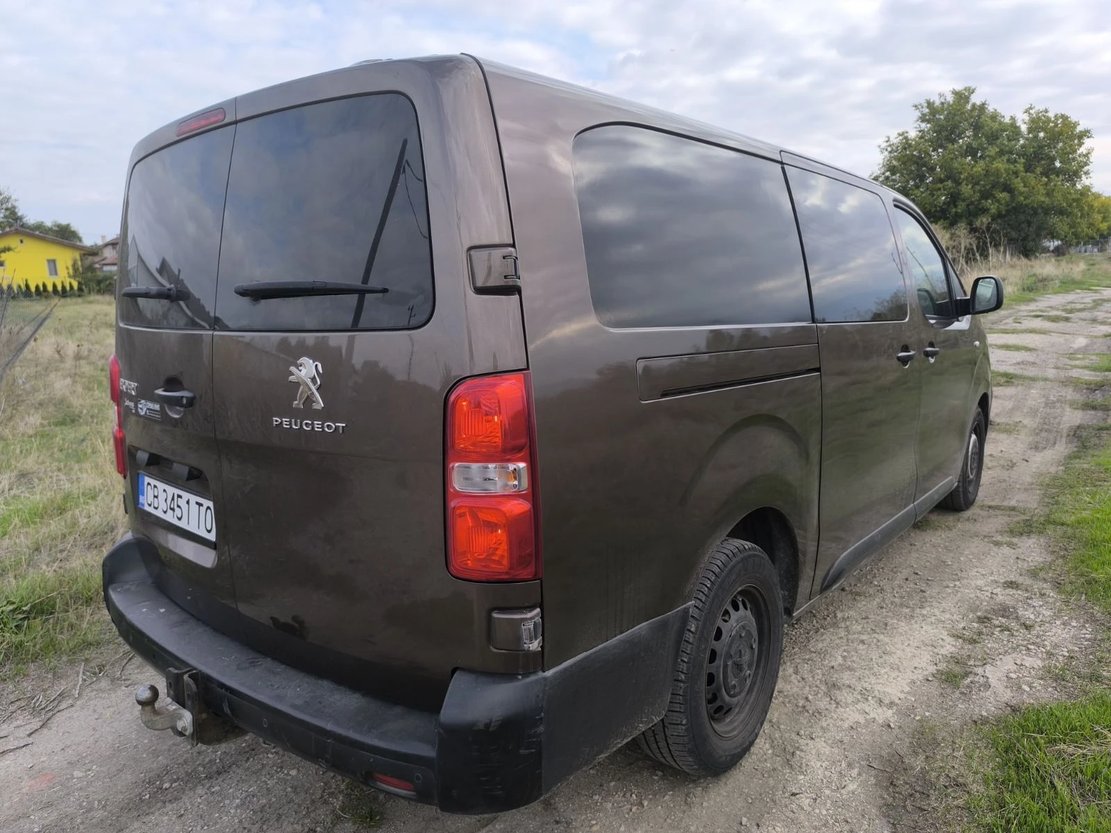 Peugeot Expert Premium Komfort Plus L3 TwinCab Edition - изображение 5 | Auto.bg Peugeot Expert Premium Komfort Plus L3 TwinCab Edition - изображение 5
