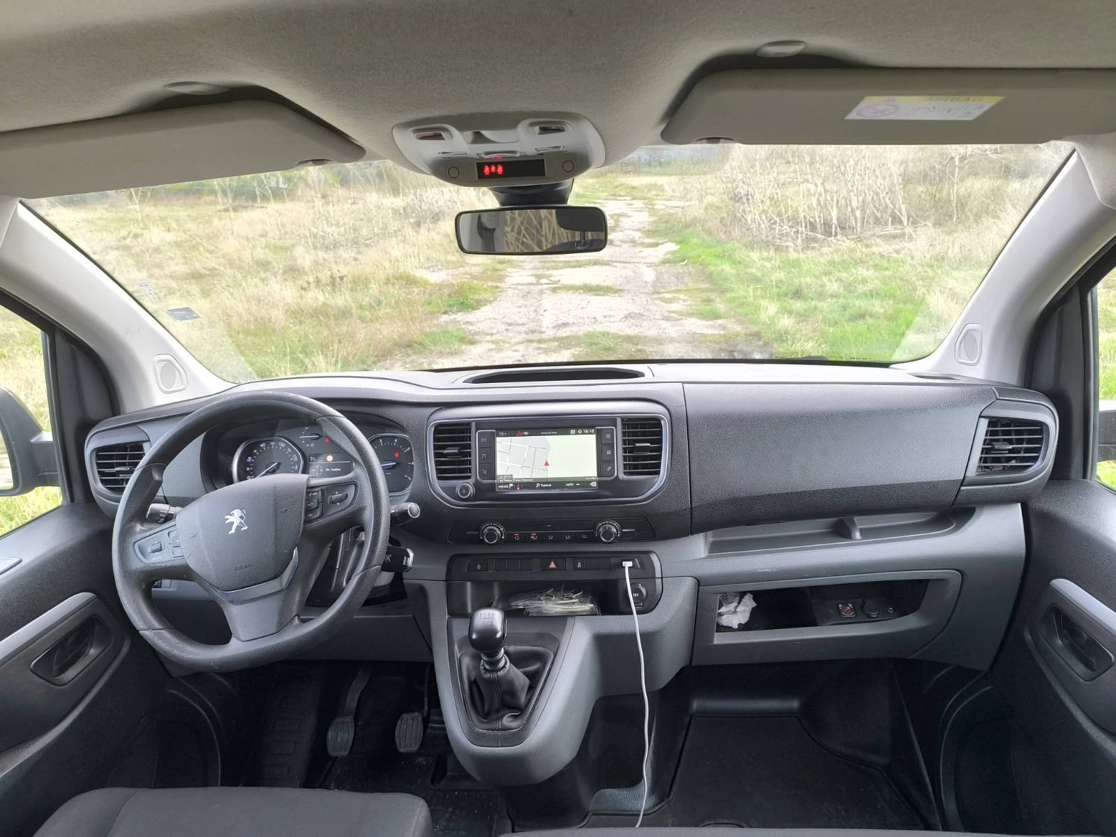 Peugeot Expert Premium Komfort Plus L3 TwinCab Edition - изображение 7 | Auto.bg Peugeot Expert Premium Komfort Plus L3 TwinCab Edition - изображение 7