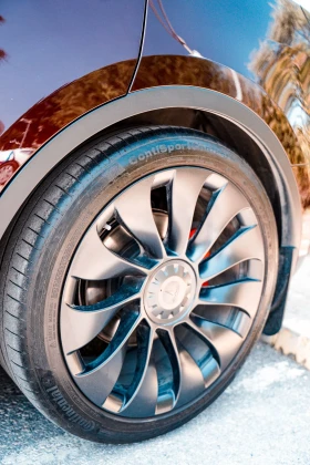 Tesla Model Y Performance - 41000 € - 63834934 8 | Car24.bg Tesla Model Y Performance - 41000 € - 63834934 8