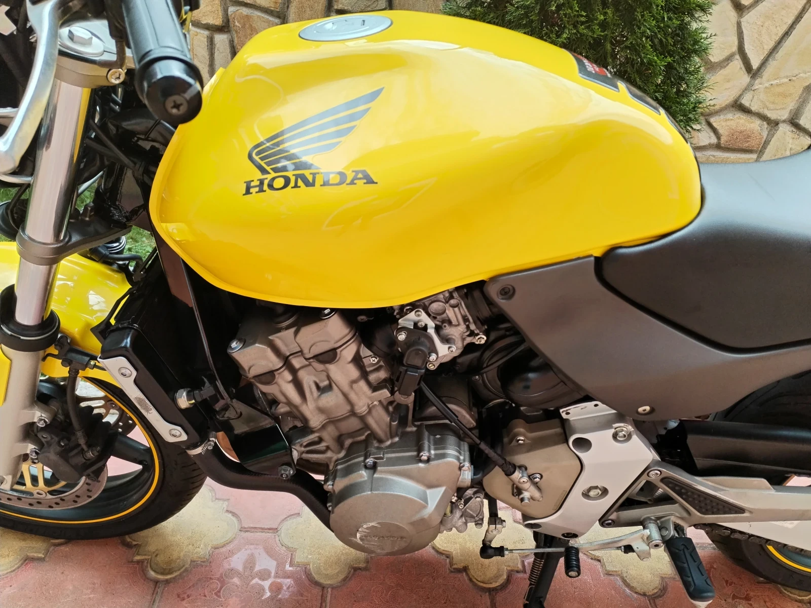 Honda Hornet 600 37kk LeoVince - изображение 10 | Auto.bg Honda Hornet 600 37kk LeoVince - изображение 10