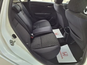 Honda Jazz 1.3 i-VTEC Trend MT | Auto.bg — изображение 17 Honda Jazz 1.3 i-VTEC Trend MT | Auto.bg — изображение 17