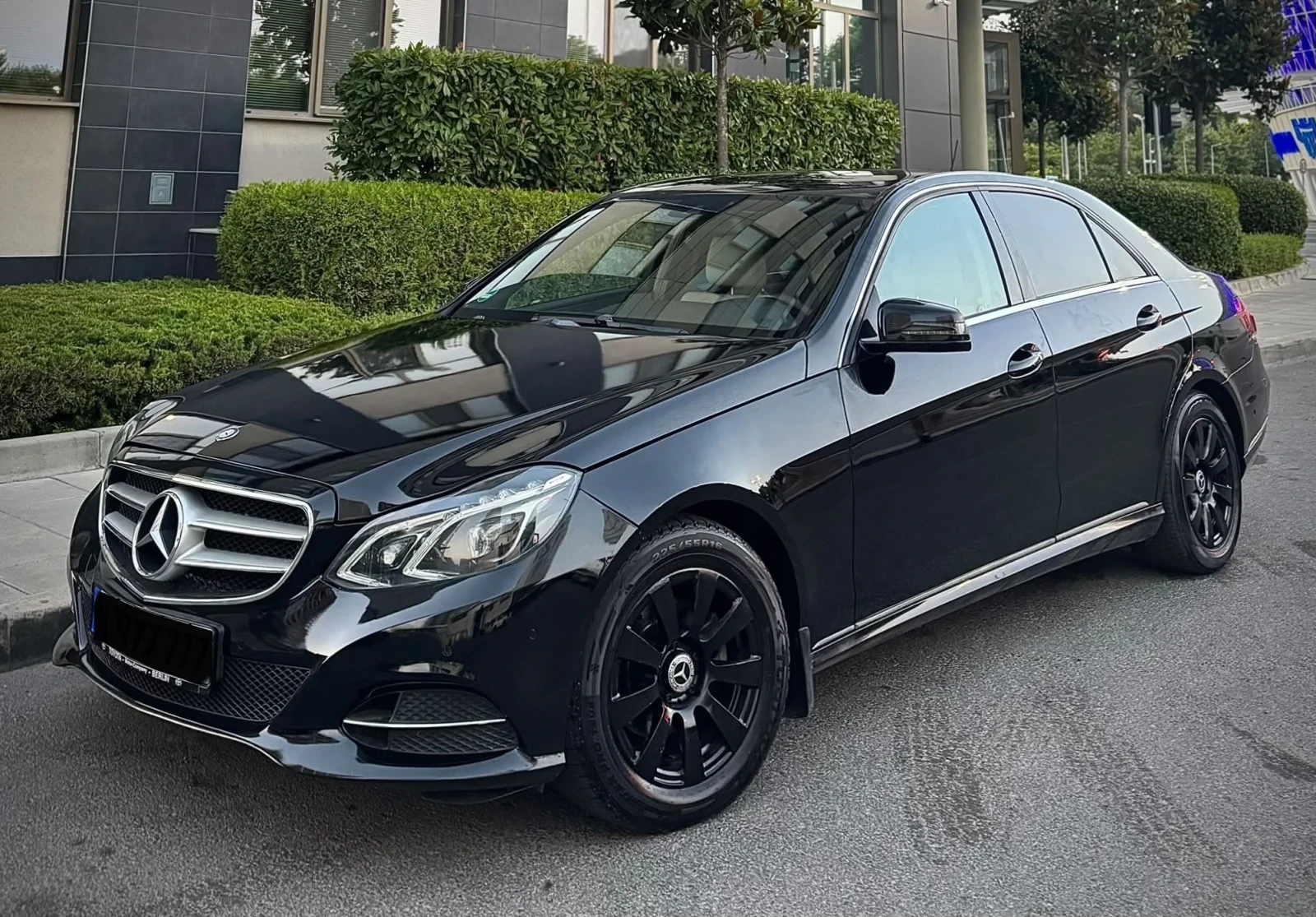 Mercedes-Benz E 200 2.2 CDI Full LED FACELIFT | Auto.bg — изображение 1 Mercedes-Benz E 200 2.2 CDI Full LED FACELIFT | Auto.bg — изображение 1