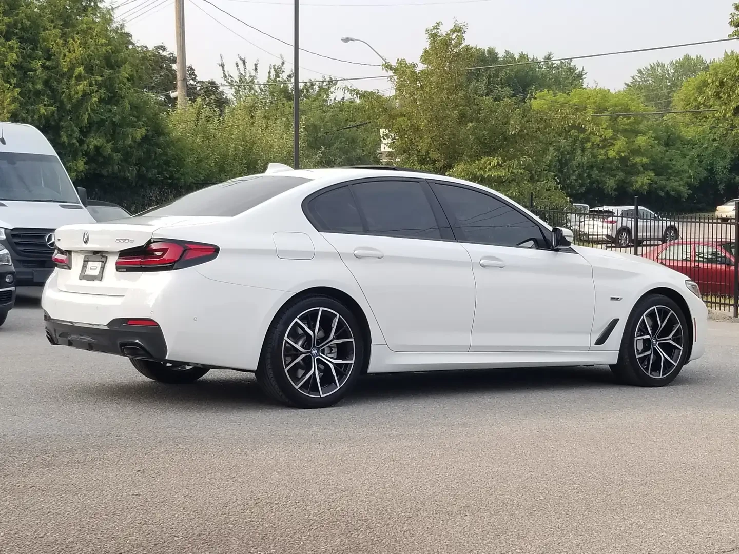 BMW 530E M-SPORT* HARMAN/KARDON* HEAD-UP*  - изображение 5 | Auto.bg BMW 530E M-SPORT* HARMAN/KARDON* HEAD-UP*  - изображение 5