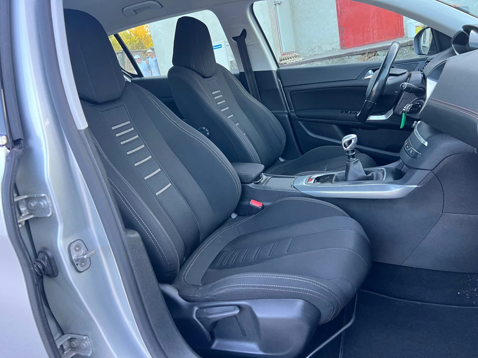 Peugeot 308 FUL LED NAVIGATION  - изображение 10 | Auto.bg Peugeot 308 FUL LED NAVIGATION  - изображение 10