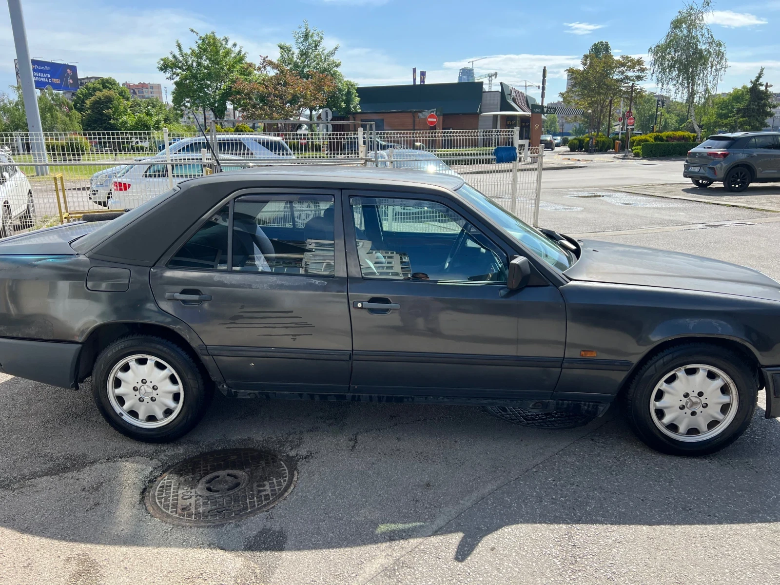 Mercedes-Benz E 200  - изображение 4 | Auto.bg Mercedes-Benz E 200  - изображение 4
