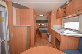 Каравана Knaus Royale 580 UK-UE/7-местна | Auto.bg — изображение 7 Каравана Knaus Royale 580 UK-UE/7-местна | Auto.bg — изображение 7