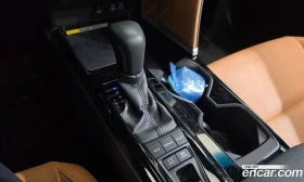 Toyota Camry 2.5 XLE Hybrid | Auto.bg — изображение 12 Toyota Camry 2.5 XLE Hybrid | Auto.bg — изображение 12