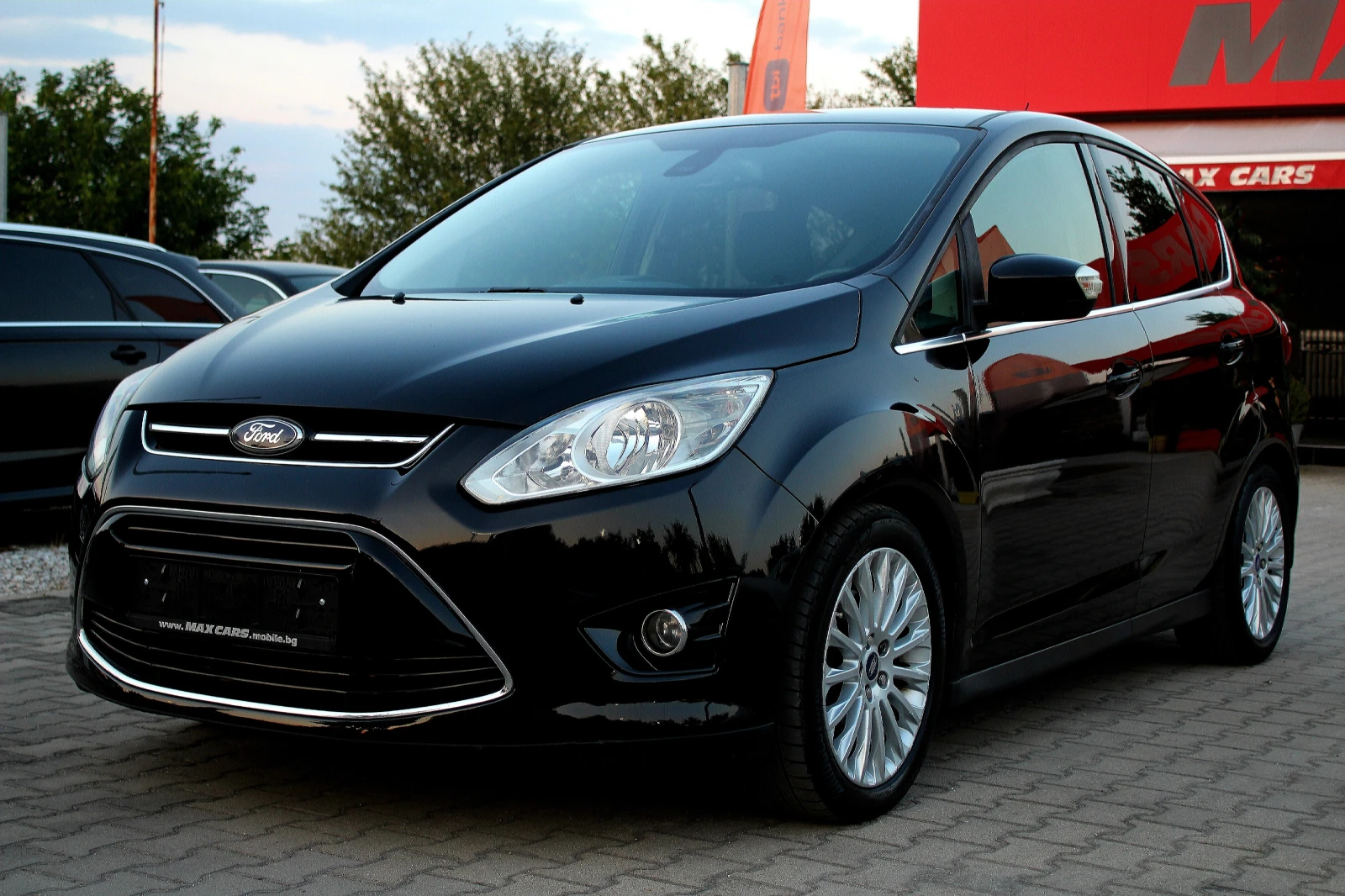 Ford C-max TITANIUM 1.6TDCi КАМЕРА/KEYLESS GO/СОБСТВЕН ЛИЗИНГ | Auto.bg — изображение 1 Ford C-max TITANIUM 1.6TDCi КАМЕРА/KEYLESS GO/СОБСТВЕН ЛИЗИНГ | Auto.bg — изображение 1