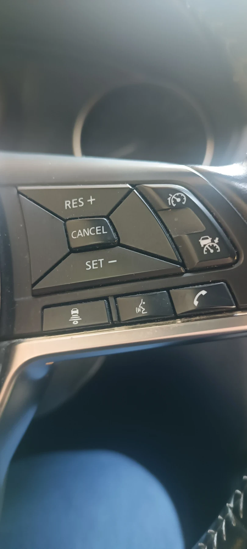 Nissan Qashqai J11, Tekna plus - изображение 6 | Auto.bg Nissan Qashqai J11, Tekna plus - изображение 6
