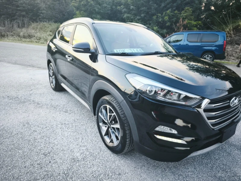 Hyundai Tucson 1.7TDI 94000??? - 13500 € / 26403.70 лв. - 39327465 1 | Car24.bg Hyundai Tucson 1.7TDI 94000??? - 13500 € / 26403.70 лв. - 39327465 1