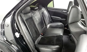 Chrysler 300c 6.4 Srt8 Hemi Панорама/ Обдухване/ Подгрев/ | Auto.bg — изображение 10 Chrysler 300c 6.4 Srt8 Hemi Панорама/ Обдухване/ Подгрев/ | Auto.bg — изображение 10