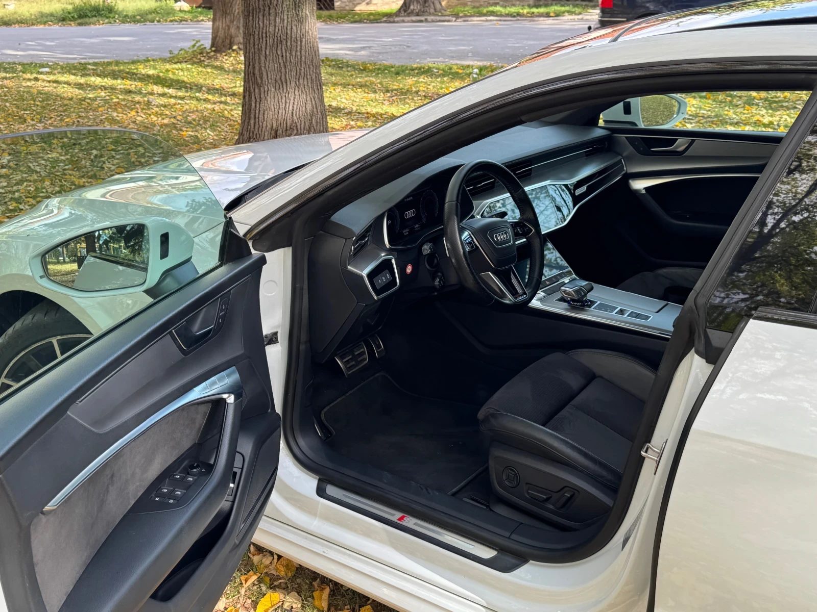 Audi A7 55TFSI S-Line Full Matrix Quattro/Сервизна История - изображение 5 | Auto.bg Audi A7 55TFSI S-Line Full Matrix Quattro/Сервизна История - изображение 5