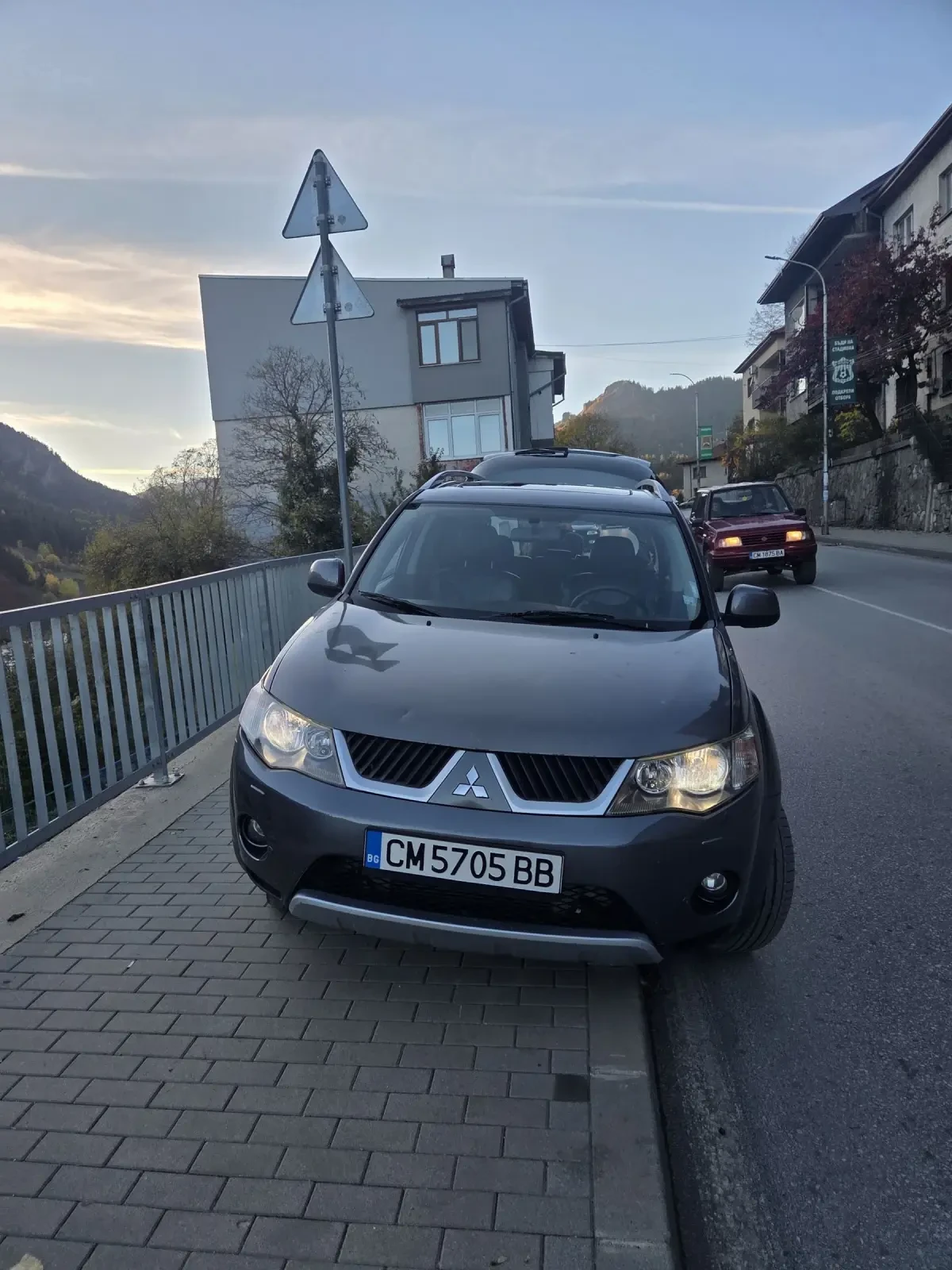 Mitsubishi Outlander ТОП ТОП ВТОРИ СОБСТВЕНИК - изображение 3 | Auto.bg Mitsubishi Outlander ТОП ТОП ВТОРИ СОБСТВЕНИК - изображение 3