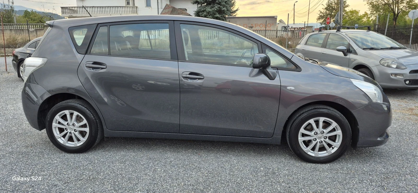 Toyota Verso 1.6 vvt-i Evro 5 Panorama - изображение 5 | Auto.bg Toyota Verso 1.6 vvt-i Evro 5 Panorama - изображение 5
