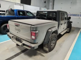 Jeep Gladiator * SPORT S CREW CAB SHORT BED * CARFAX * БЕЗ ПЪРВОН - 19000 € / 37160.77 лв. - 50951765 3 | Car24.bg Jeep Gladiator * SPORT S CREW CAB SHORT BED * CARFAX * БЕЗ ПЪРВОН - 19000 € / 37160.77 лв. - 50951765 3