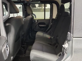 Jeep Gladiator * SPORT S CREW CAB SHORT BED * CARFAX * БЕЗ ПЪРВОН - 19000 € / 37160.77 лв. - 50951765 12 | Car24.bg Jeep Gladiator * SPORT S CREW CAB SHORT BED * CARFAX * БЕЗ ПЪРВОН - 19000 € / 37160.77 лв. - 50951765 12