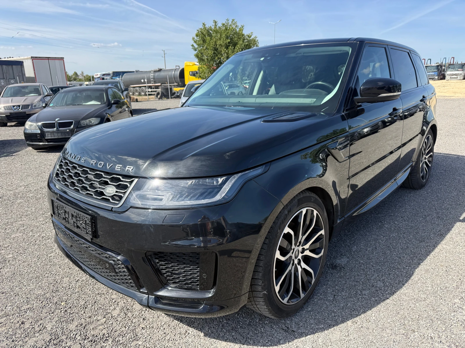Land Rover Range Rover Sport undefined | Auto.bg — изображение 1 Land Rover Range Rover Sport undefined | Auto.bg — изображение 1