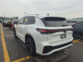 VW Tiguan * HIGHLINE R LINE * Един собственик * Без инцидент | Auto.bg — изображение 4 VW Tiguan * HIGHLINE R LINE * Един собственик * Без инцидент | Auto.bg — изображение 4