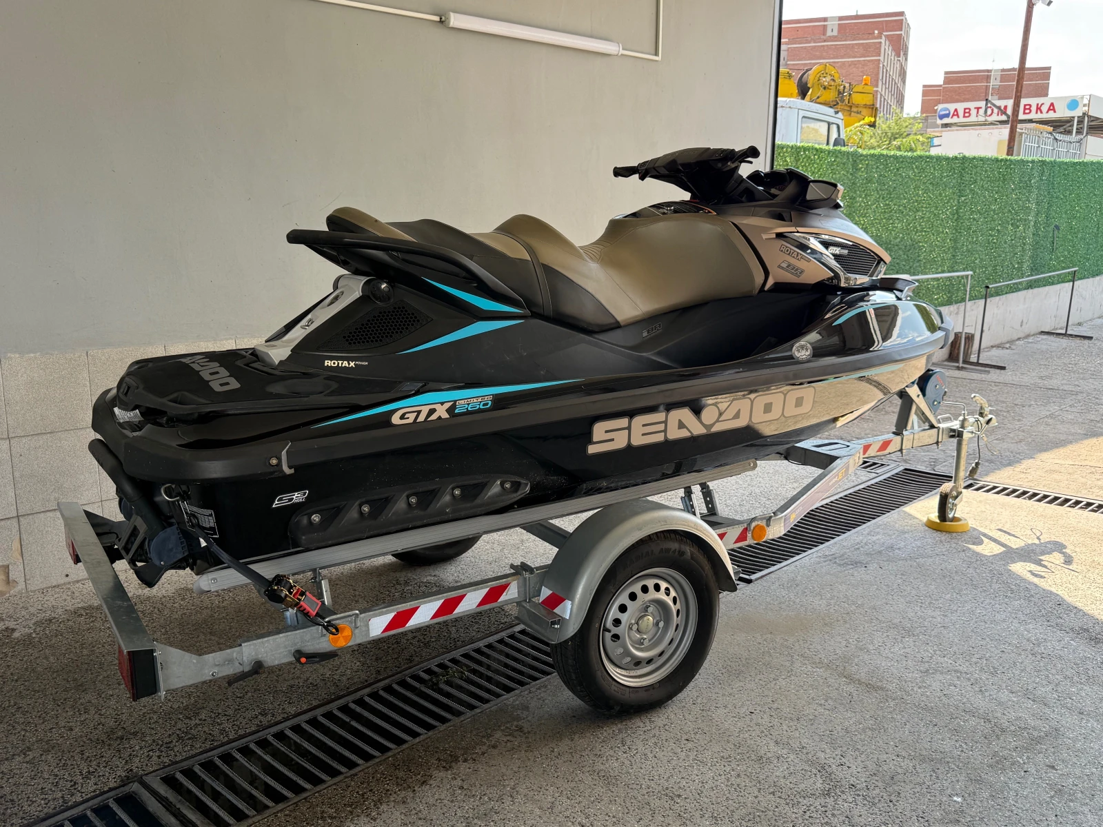 Джет Bombardier Sea Doo GTX-260is-LIMITED*  - изображение 10 | Auto.bg Джет Bombardier Sea Doo GTX-260is-LIMITED*  - изображение 10
