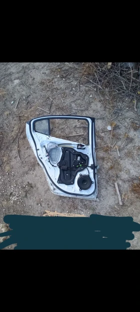 Mazda 3 - 11 € / 21.51 лв. - 98277203 2 | Car24.bg Mazda 3 - 11 € / 21.51 лв. - 98277203 2