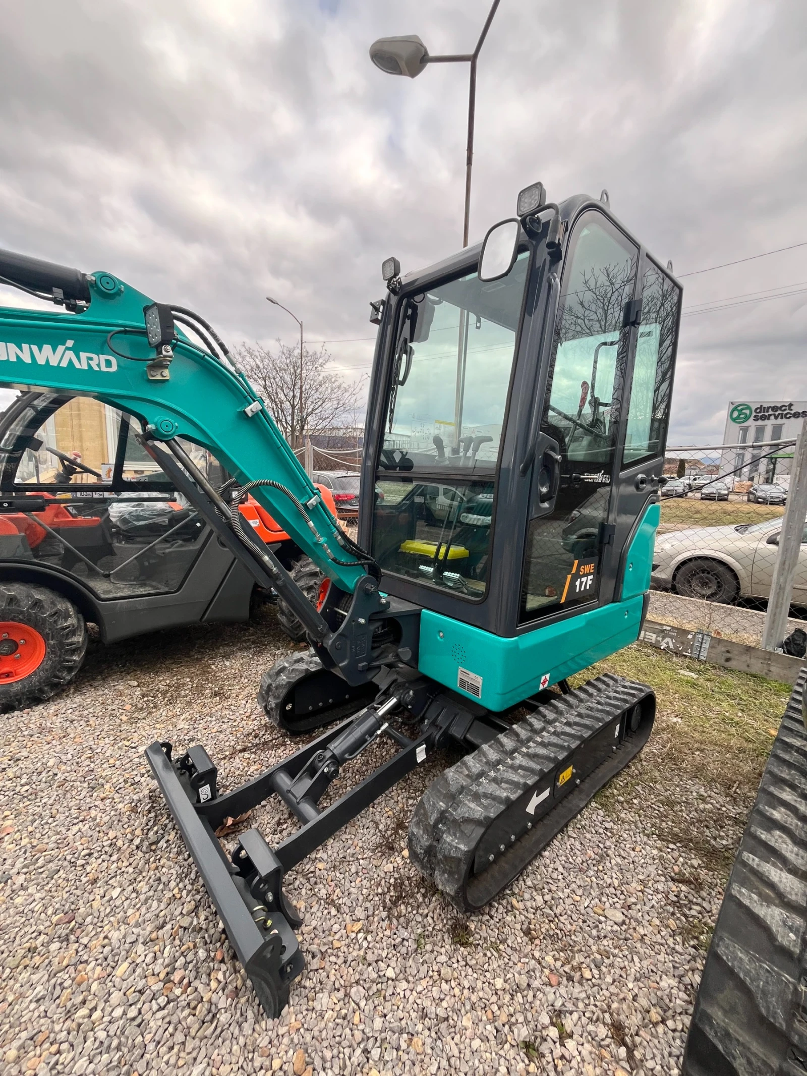 Багер Sunward SWE17F | Auto.bg — изображение 1 Багер Sunward SWE17F | Auto.bg — изображение 1