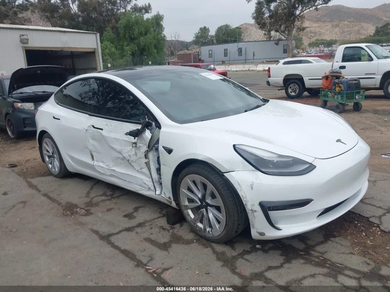 Tesla Model 3 Standard Range Plus Rear-Wheel Drive - 14900 € / 29141.87 лв. - 55656200 1 | Car24.bg Tesla Model 3 Standard Range Plus Rear-Wheel Drive - 14900 € / 29141.87 лв. - 55656200 1