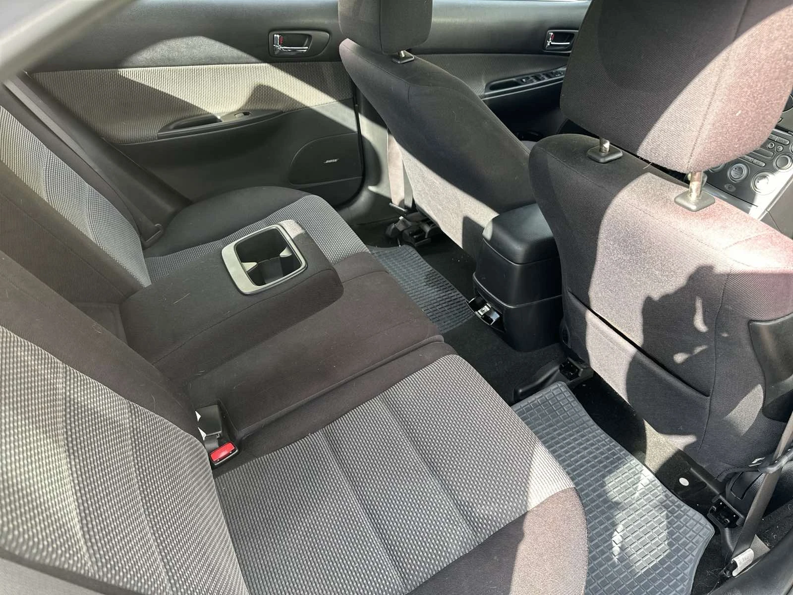 Mazda 6 2.0 / 121 к.с. / Климатроник / Печка / Парктроник - изображение 9 | Auto.bg Mazda 6 2.0 / 121 к.с. / Климатроник / Печка / Парктроник - изображение 9