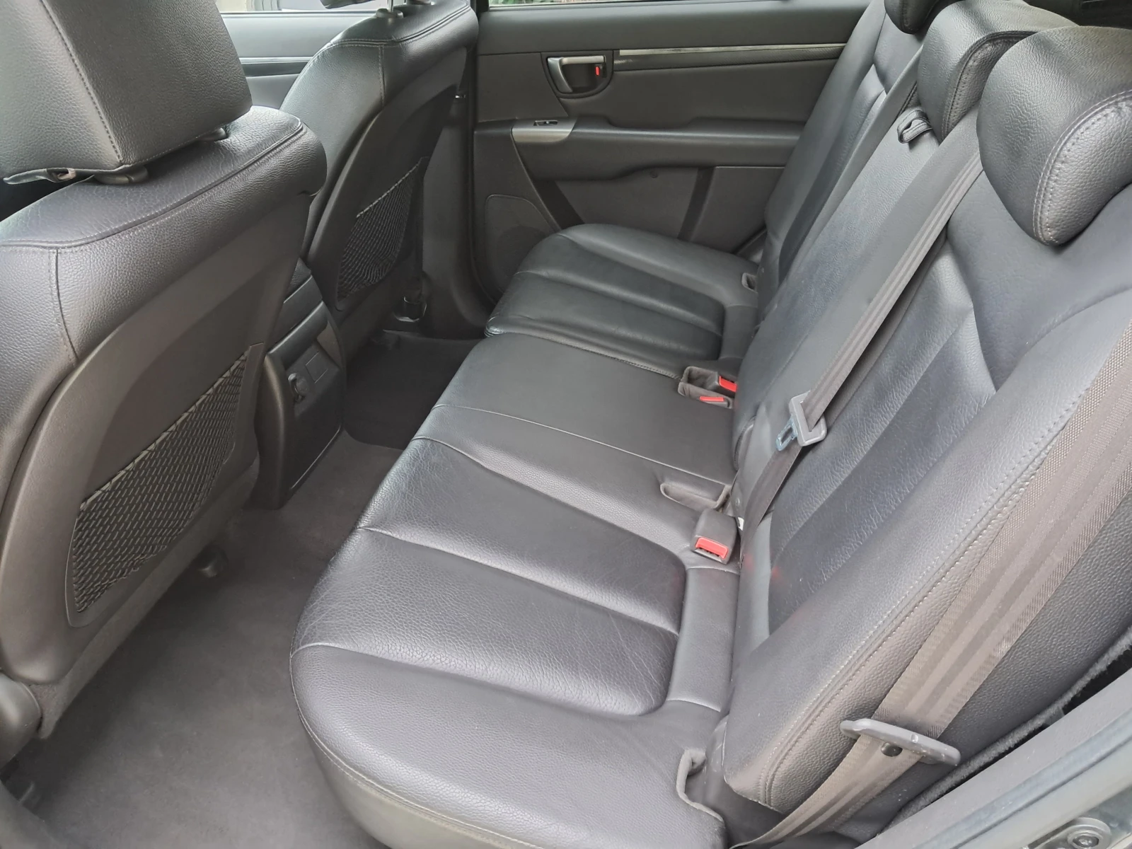 Hyundai Santa fe 131000км.FULL-КАТО НОВ - изображение 7 | Auto.bg Hyundai Santa fe 131000км.FULL-КАТО НОВ - изображение 7