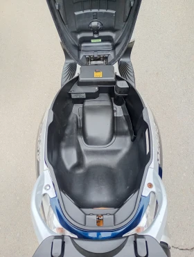 Piaggio Beverly 300 Инжекцион 2014г. | Auto.bg — изображение 11 Piaggio Beverly 300 Инжекцион 2014г. | Auto.bg — изображение 11