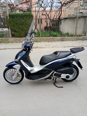 Piaggio Beverly 300 Инжекцион 2014г. | Auto.bg — изображение 4 Piaggio Beverly 300 Инжекцион 2014г. | Auto.bg — изображение 4