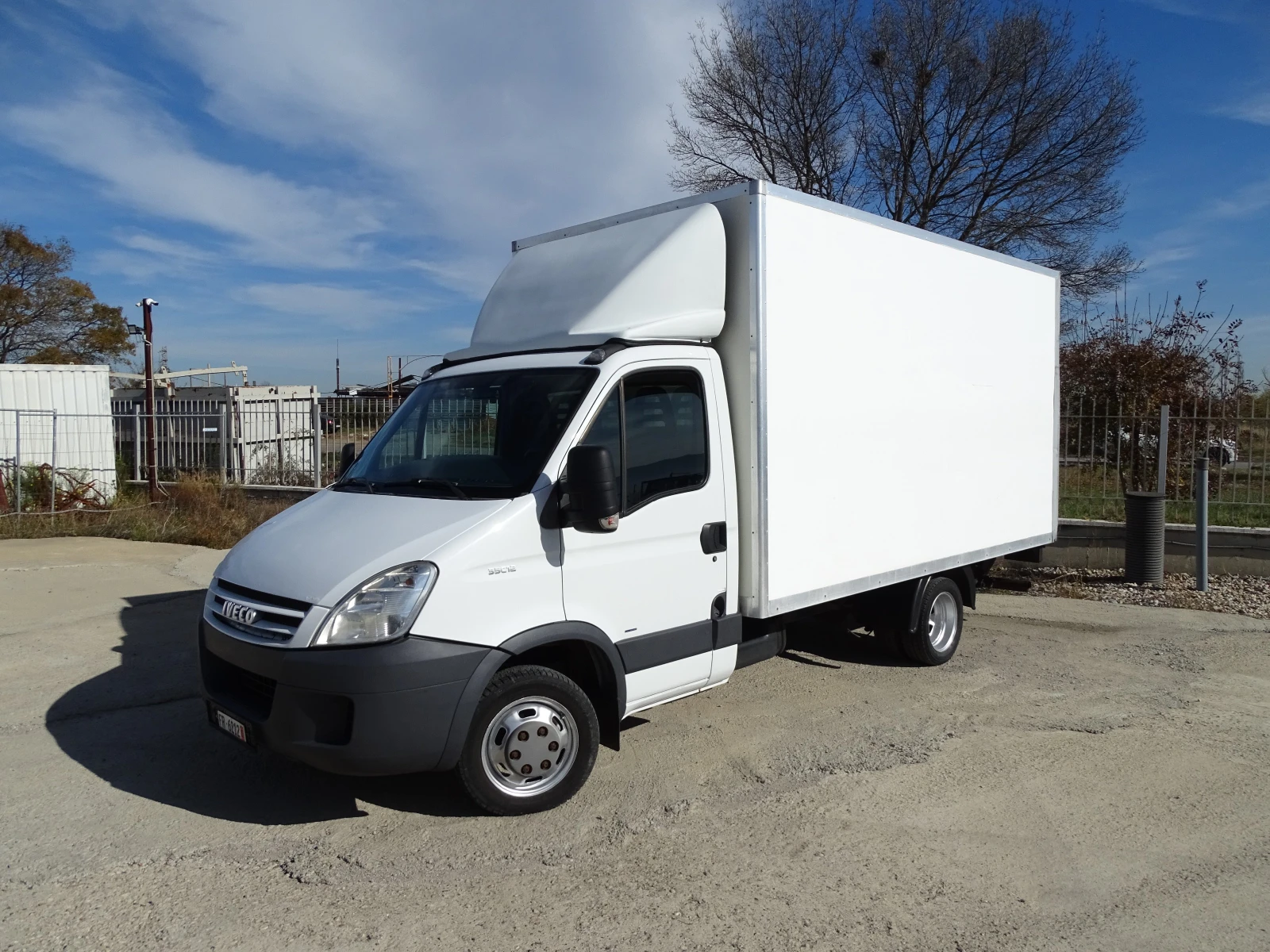 Iveco Daily 35C12  КАТ. * Б*  - изображение 3 | Auto.bg Iveco Daily 35C12  КАТ. * Б*  - изображение 3