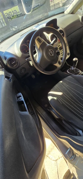 Opel Corsa 1.3CDTI (COSMO) | Auto.bg — изображение 8 Opel Corsa 1.3CDTI (COSMO) | Auto.bg — изображение 8