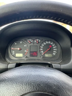 VW Golf 1.9 TDI | Mobile.bg — малка снимка 10