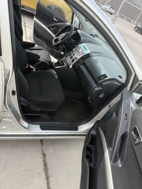 Toyota Corolla verso 1.8 VVT-i / газ | Auto.bg — изображение 16 Toyota Corolla verso 1.8 VVT-i / газ | Auto.bg — изображение 16