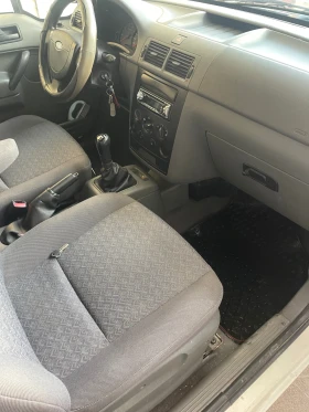 Ford Connect 1.8TDCI - 2800 € - 71966355 14 | Car24.bg Ford Connect 1.8TDCI - 2800 € - 71966355 14
