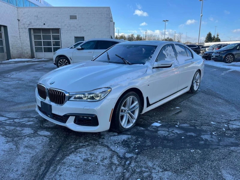 BMW 750 * 750i xDrive * CARFAX * БЕЗ ПЪРВОНАЧАЛНА ВНОСКА - 33100 лв. / 16923.76 € - 51668815 1 | Car24.bg BMW 750 * 750i xDrive * CARFAX * БЕЗ ПЪРВОНАЧАЛНА ВНОСКА - 33100 лв. / 16923.76 € - 51668815 1