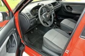 Skoda Fabia РЕГИСТРИРАН* 1.2i / КЛИМАТИК / ЕВРО 5 / ОБСЛУЖЕН* | Auto.bg — изображение 14 Skoda Fabia РЕГИСТРИРАН* 1.2i / КЛИМАТИК / ЕВРО 5 / ОБСЛУЖЕН* | Auto.bg — изображение 14
