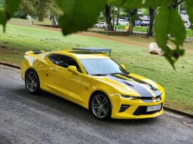 Chevrolet Camaro 6.2 SS V8* BOSE* ХЕДЪП* ПОДГРЕВ* ОБДУХВАНЕ* КАМЕРА | Auto.bg — изображение 4 Chevrolet Camaro 6.2 SS V8* BOSE* ХЕДЪП* ПОДГРЕВ* ОБДУХВАНЕ* КАМЕРА | Auto.bg — изображение 4