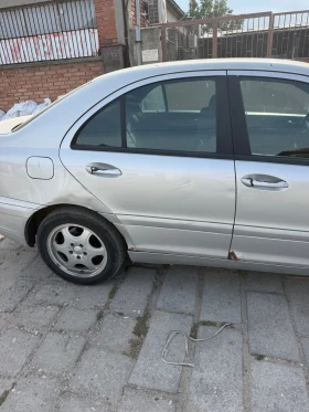 Mercedes-Benz C 200 undefined | Auto.bg — изображение 6 Mercedes-Benz C 200 undefined | Auto.bg — изображение 6