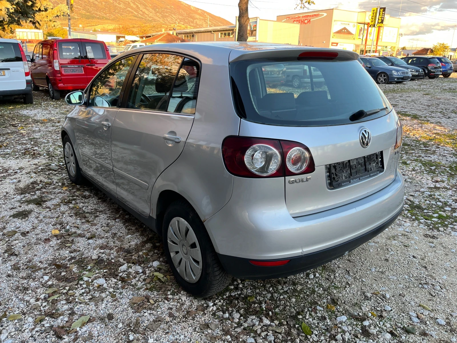 VW Golf Plus 1.9TDI - изображение 6 | Auto.bg VW Golf Plus 1.9TDI - изображение 6