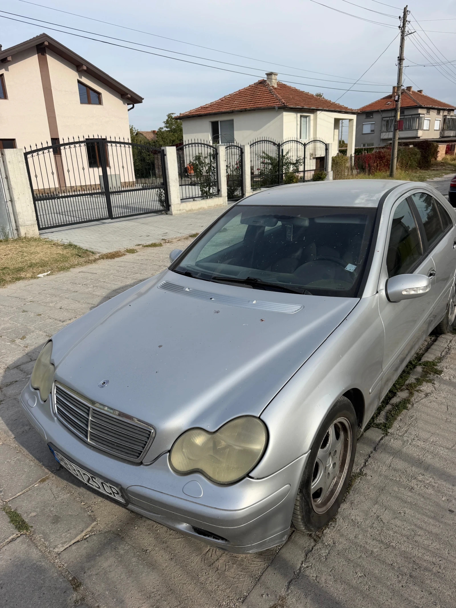 Mercedes-Benz C 200 undefined | Auto.bg — изображение 1 Mercedes-Benz C 200 undefined | Auto.bg — изображение 1