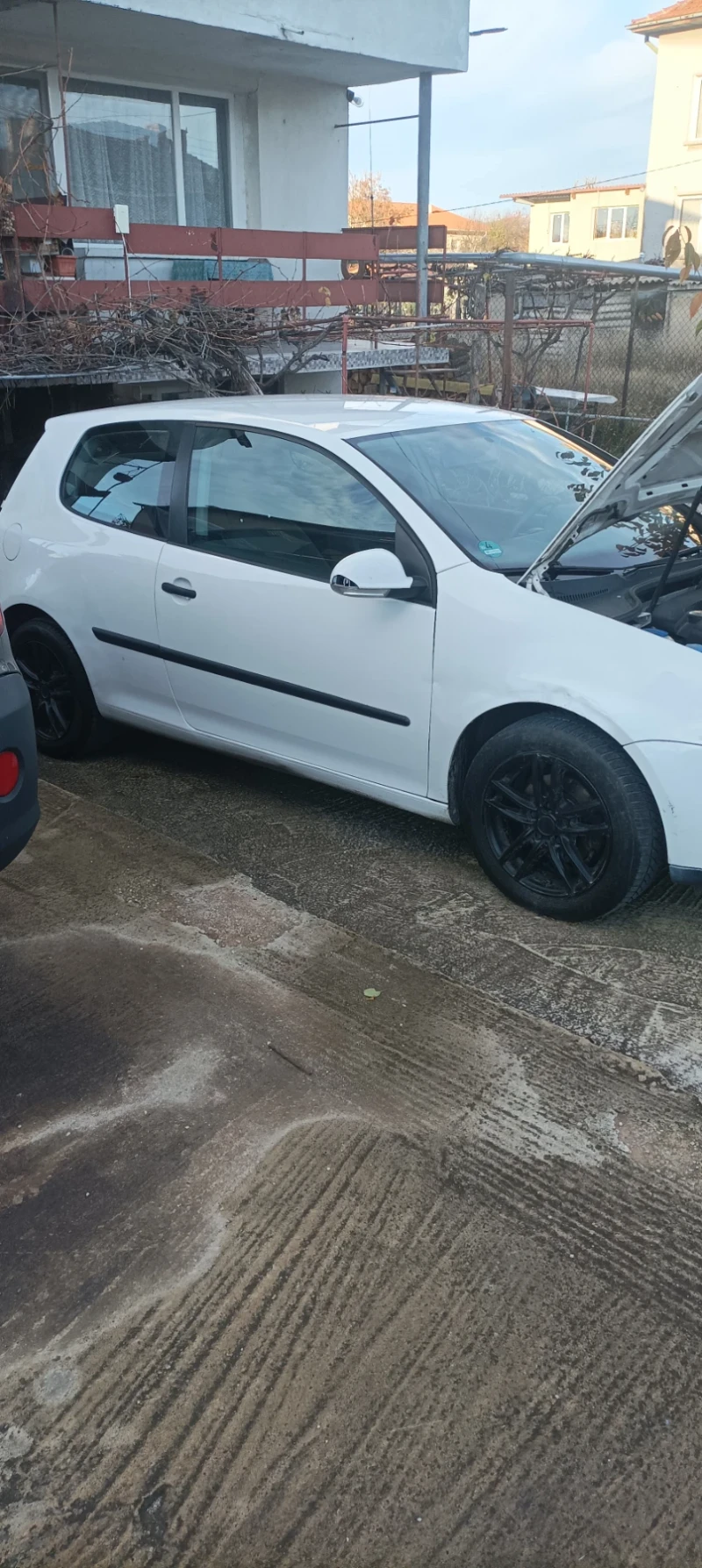 VW Golf - 2999 лв. / 1533.36 € - 38003126 1 | Car24.bg VW Golf - 2999 лв. / 1533.36 € - 38003126 1